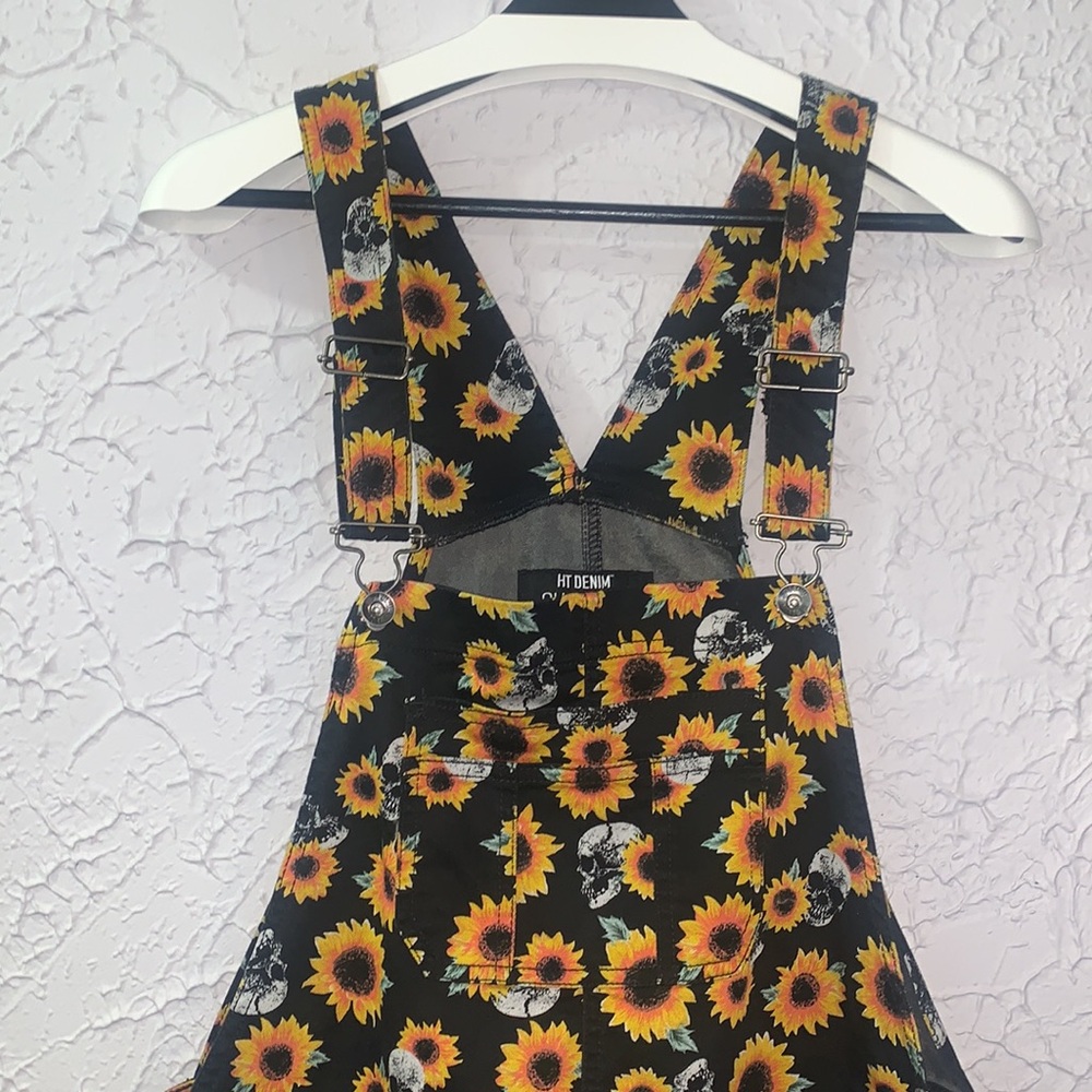 Hot Topic Denim Daisy Shortall Black Orange Large Shorts Beach Pool Vacation - Picture 5 of 12